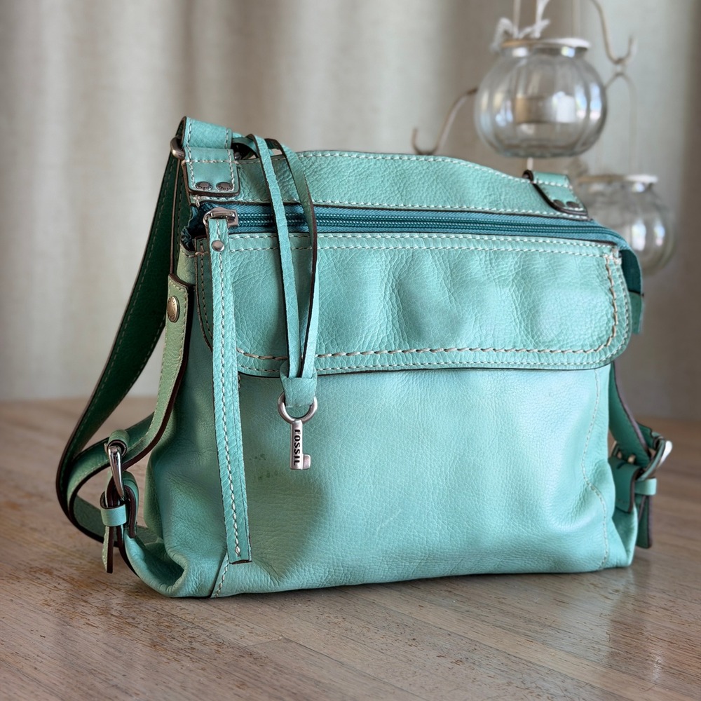 Fossil Mint Green Pebbled Leather Crossbody Bag Purse Travel Organizer ZB2636